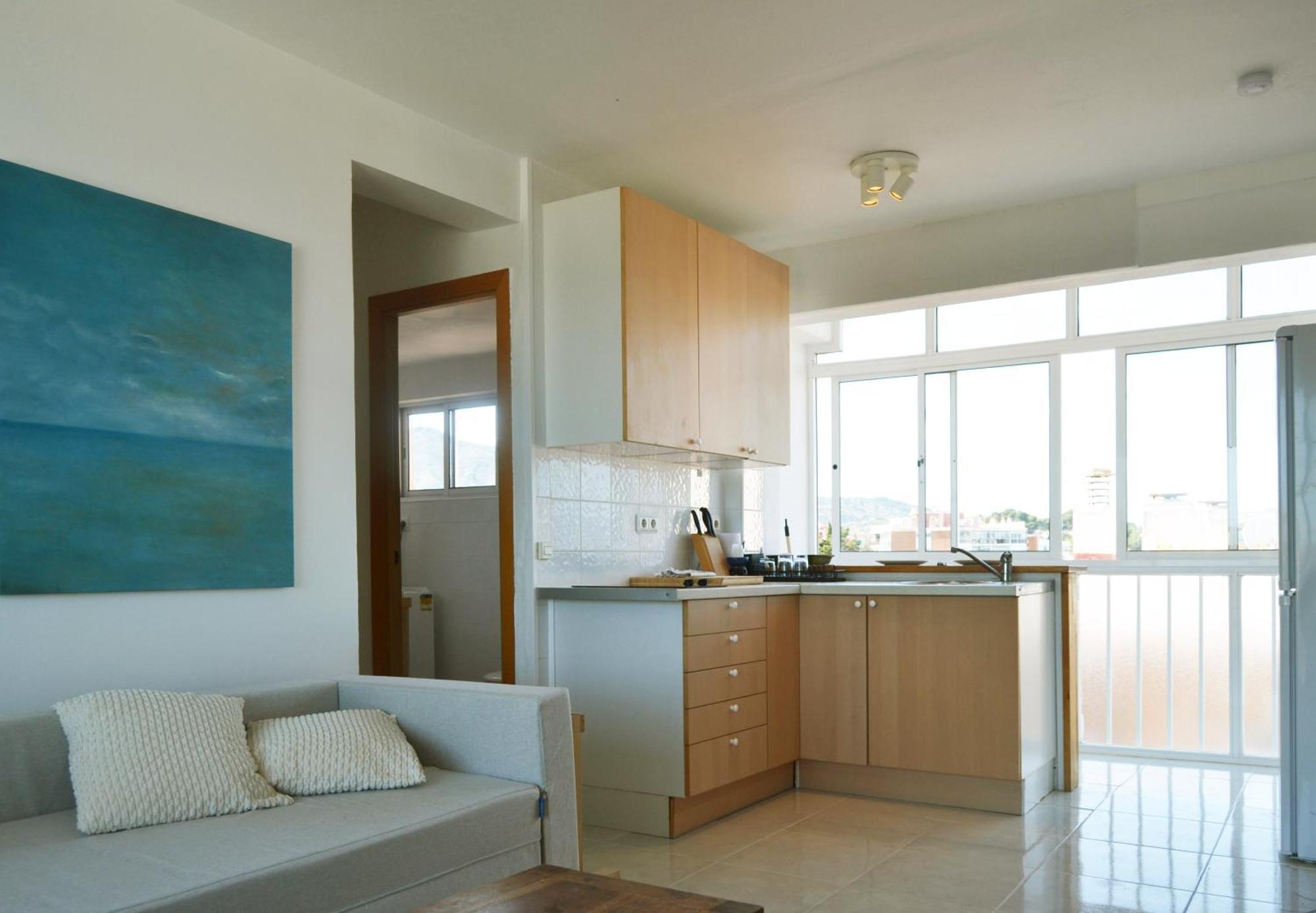 Light-Filled Apartment With Sea Views Torremolinos Eksteriør billede